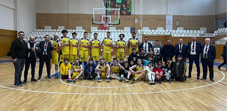 Karamürsel Gençlik İstanbul Vefa spor ile karşılaştı