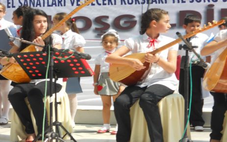 Karamürsel'de Kursiyerlerin Konseri Büyük İlgi Gördü
