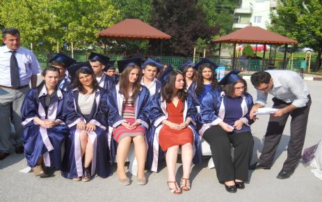 Karamürsel Anadolu Lisesi'nde 15.nci mezuniyet töreni