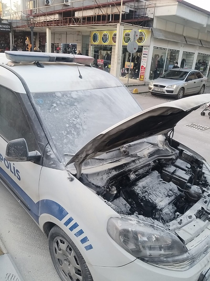 Polis aracını ateşe veren kişi yakalandı