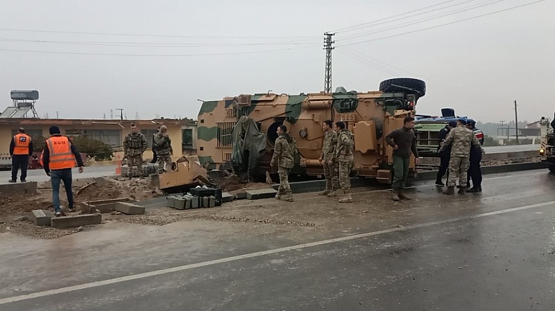 Şırnak'ta askeri araç devrildi: 1 asker şehit oldu, 3 asker yaralandı