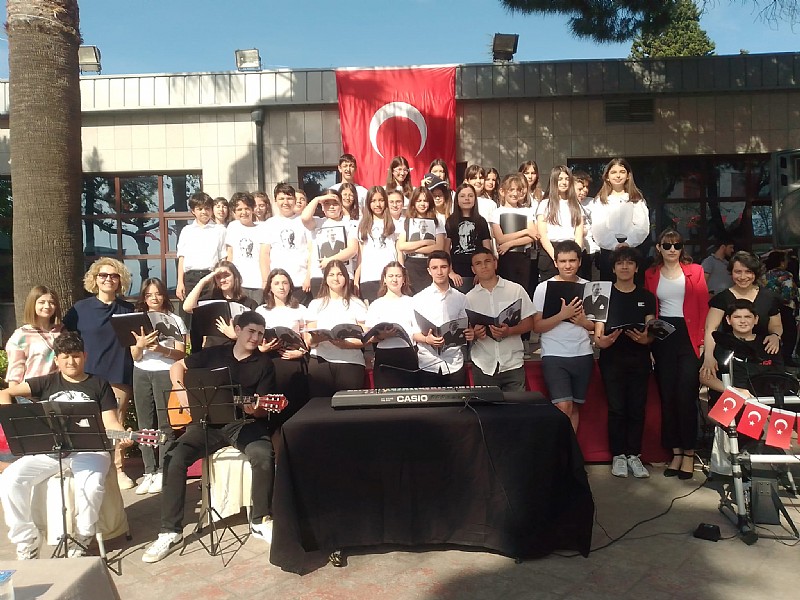 Karamürsel Belediyesi Liseler Arası Müzik Yarışması Düzenlendi