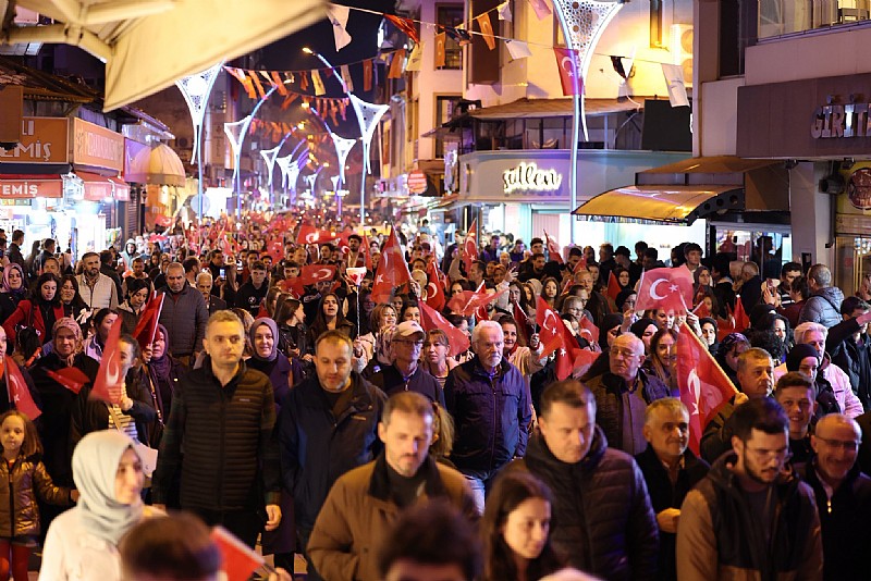 Karamürsel’de “Zaferden Cumhuriyete Fener Alayı”  Karamürsel’de “Zaferden Cumhuriyete Fener Alayı”
