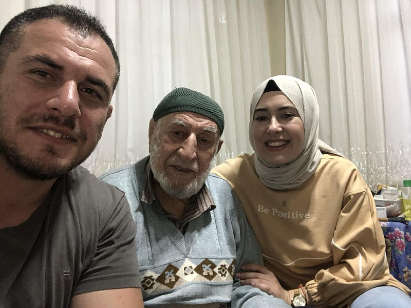 Pehlivan Hacı Şeref Akın vefat etti	