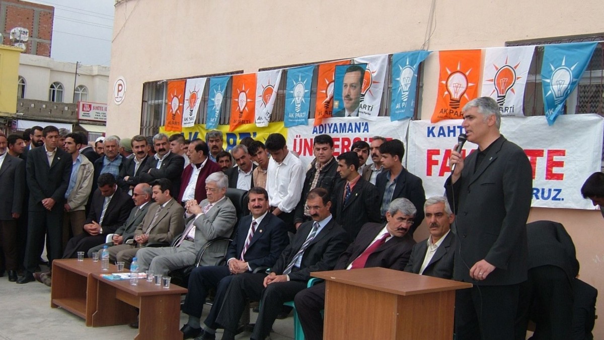 20 Yıl Aradan Sonra Kahta'da Tarihi Buluşma