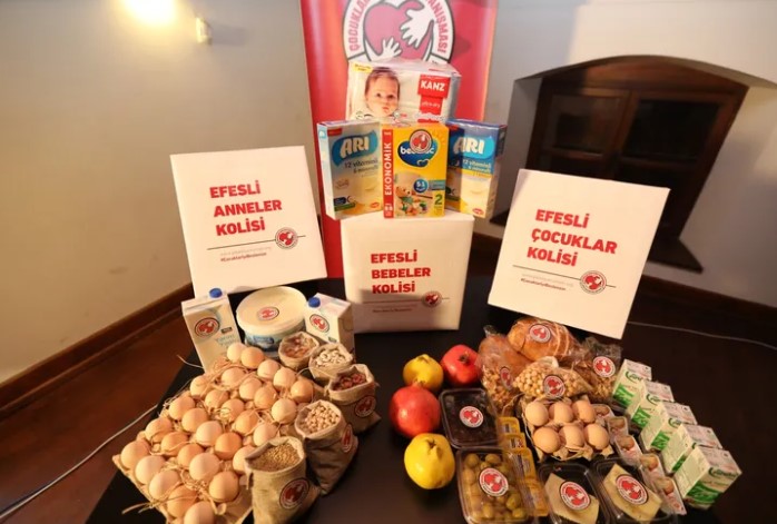 Efes Selçuk, Anne Adaylarına Destek Sağlıyor