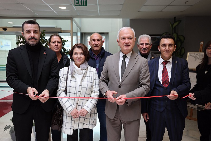 Akan Ural’ın Resim Sergisi Karamürsel Belediyesi Hizmet Binasında Açıldı