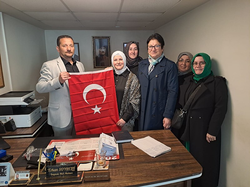 AK Parti Karamürsel İlçe Kadın Kollarından Muhtar Erkan Soybelli ‘ye ziyaret