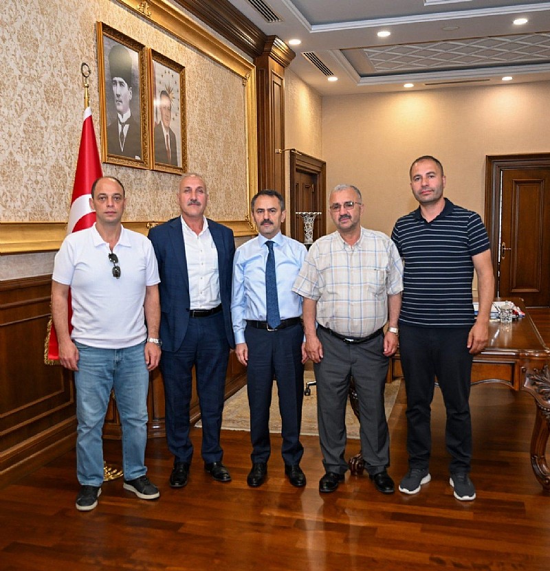 Altınova Kaytazdere Kamyoncular Kooperatifinden Kocaeli Valisi Aktaş'a ziyaret	