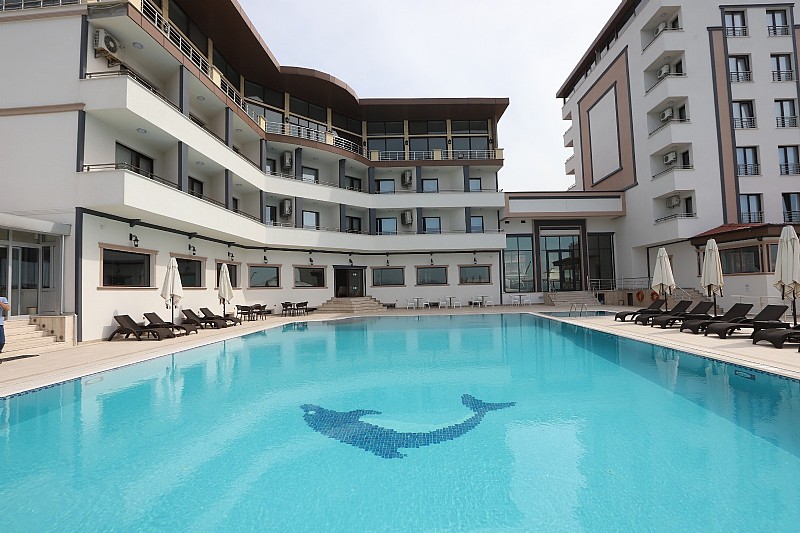 BLUE PIER HOTEL DEN DUYURU “ Dünya Standartlarındaki otellerle yarışacak kalite de bir tesisi 2020 yılına yetiştirmenin gururunu yaşıyoruz”