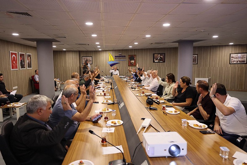 Karamürsel Meclisi’nde imar planı tadilatları görüşüldü