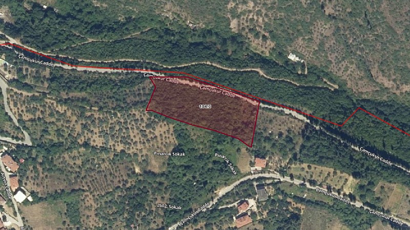 Karamürsel'de 8 dönüm tarla 16 milyona icradan satılık