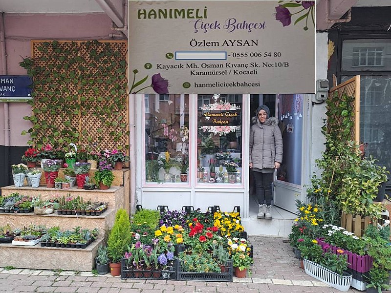 Karamürsel de “Hanımeli Çiçek Bahçesi” denilince akla en güzel çiçekler geliyor	