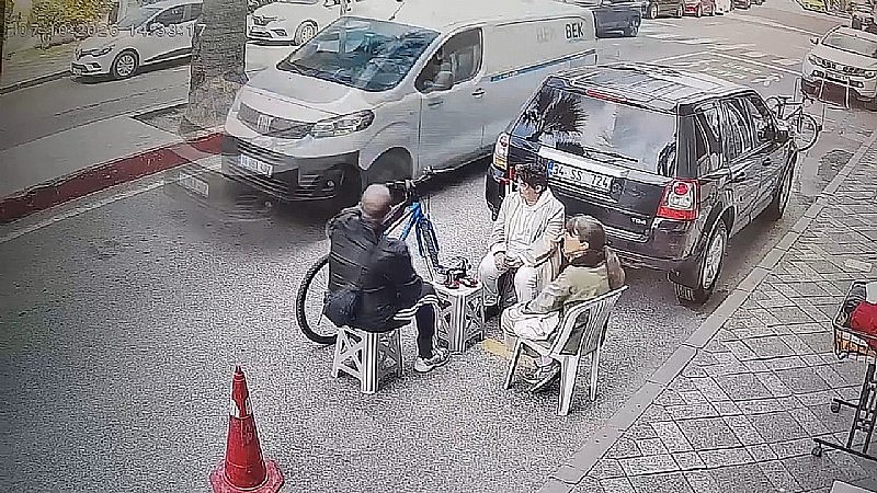 Karamürsel’de ecza deposuna ait araca ceza kesildi