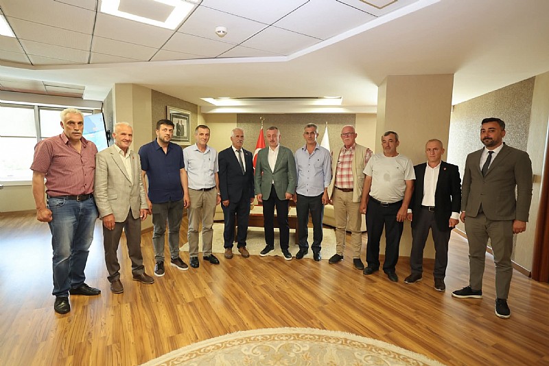Karamürsel Muhtarlar Derneğinden Kocaeli Büyükşehir Belediyesine Ziyaret	