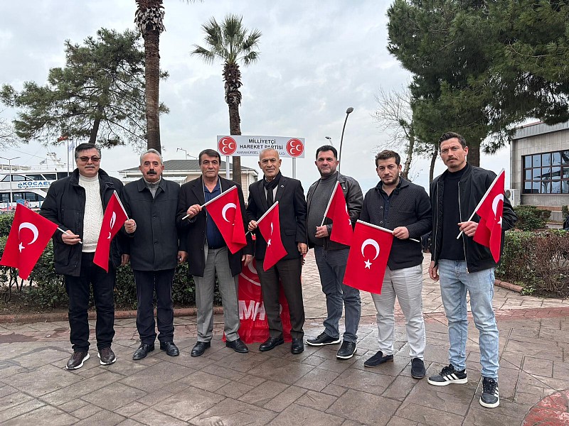MHP Karamürsel İlçe Başkanlığı ile Ülkü Ocakları Başkanlığından bayrak saldırısına tepki: Bölücülüğe izin vermeyeceğiz!
