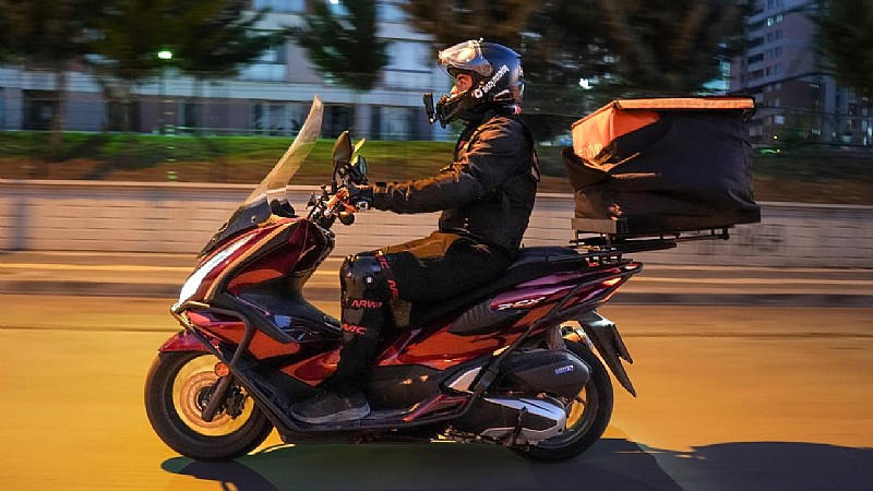 Motosiklet, scooter, elektrikli scooter ve motokuryeler, bugün trafiğe çıkamayacak