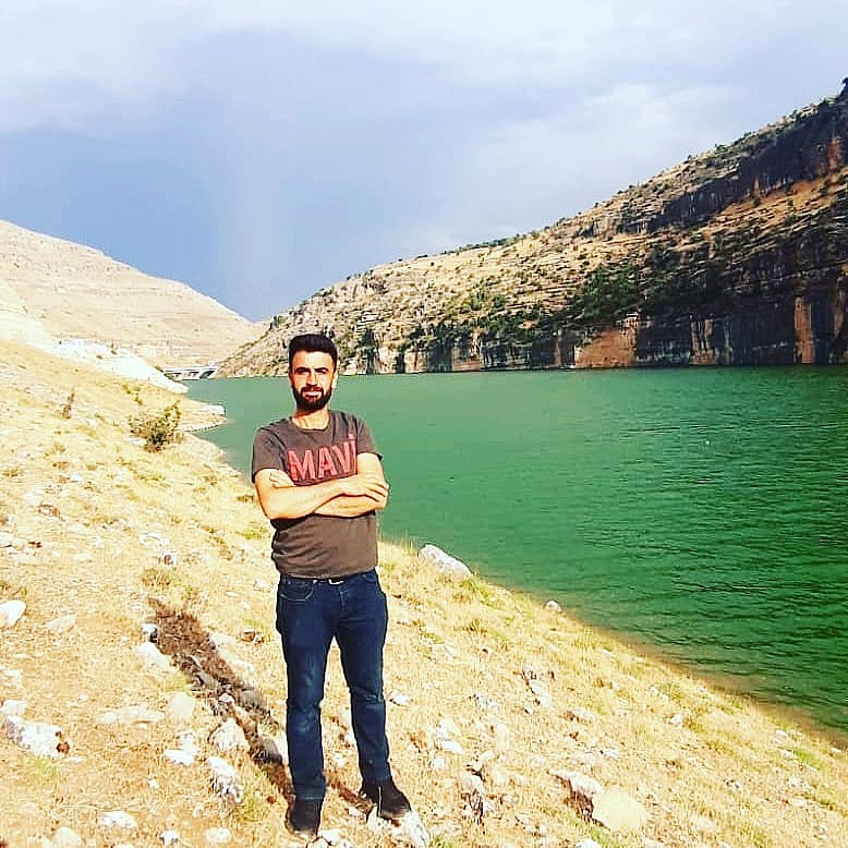 Karamürsel sahilindeki kayalıklarda cesedi bulunan Nezir Karadeniz’ in cenazesi memleketine gönderildi