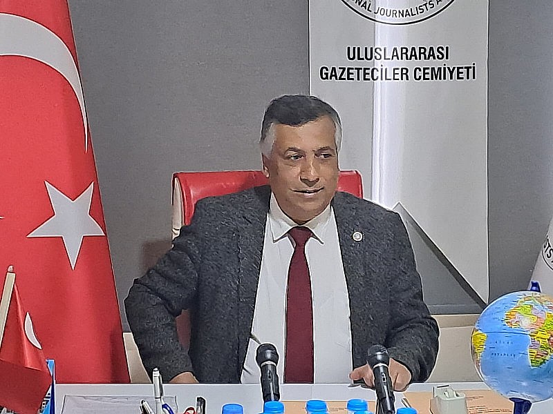 Uluslararası Gazeteciler Cemiyeti Genel Başkanı Ahmet Öz: “ Geleceğimizin teminatı olan gençlerimizin, 19 Mayıs Atatürk'ü Anma, Gençlik ve Spor Bayramı Kutlu Olsun” 